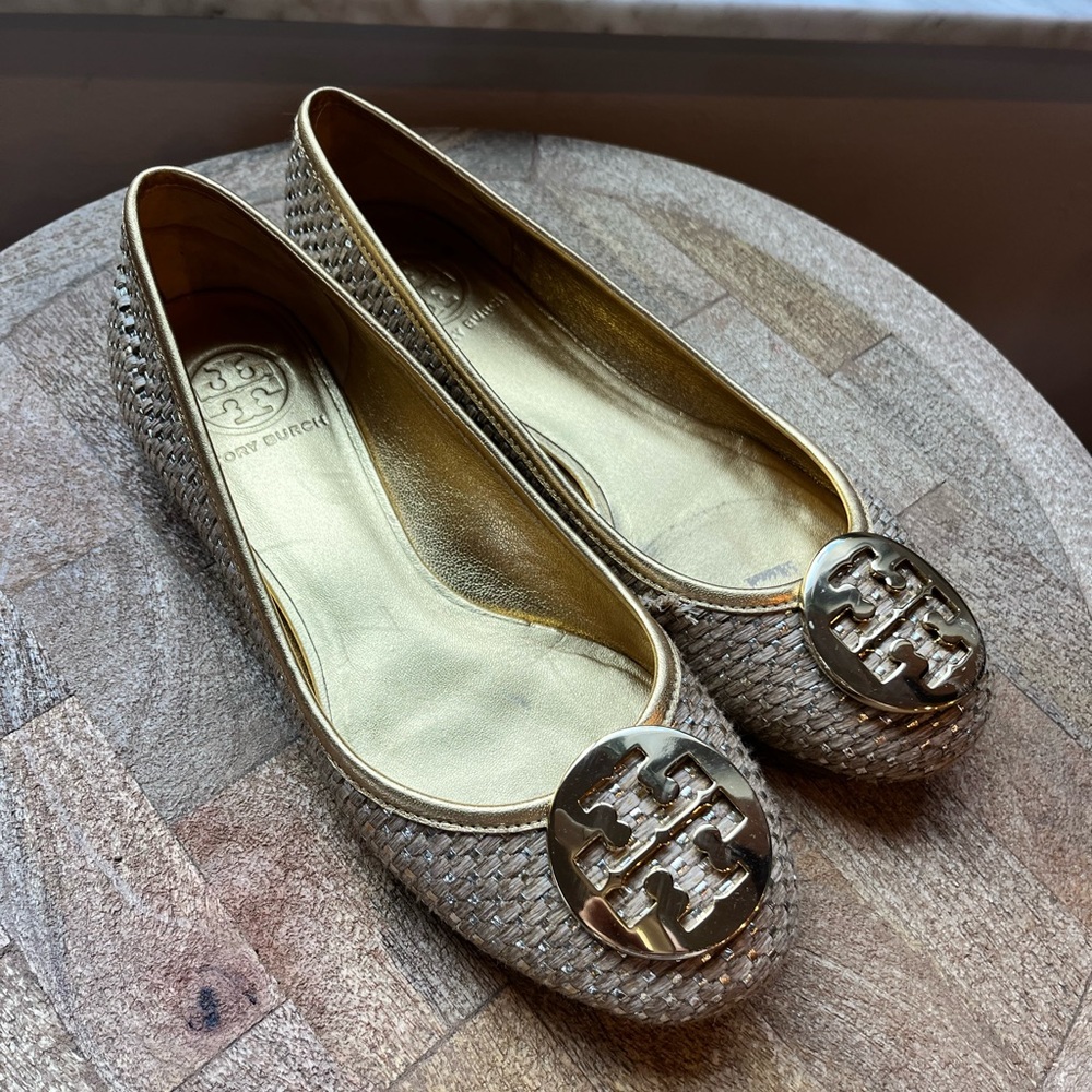 Tory Burch Gold/Straw Flats - Size 7